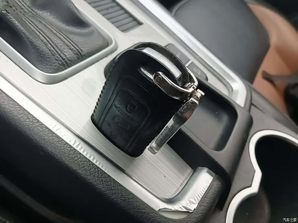 Geely X6, 2016 9