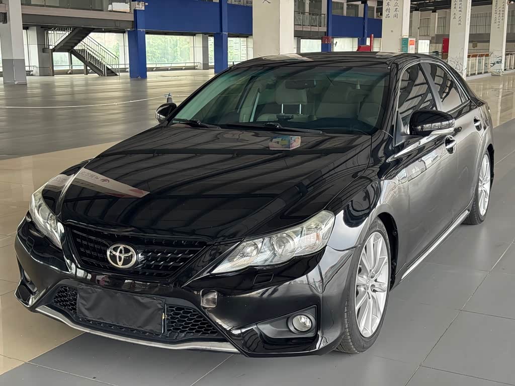 Toyota Reiz