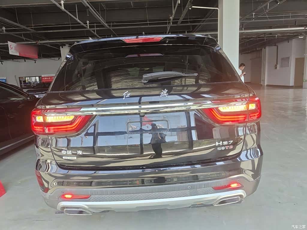 Hongqi HS7, 2023 4