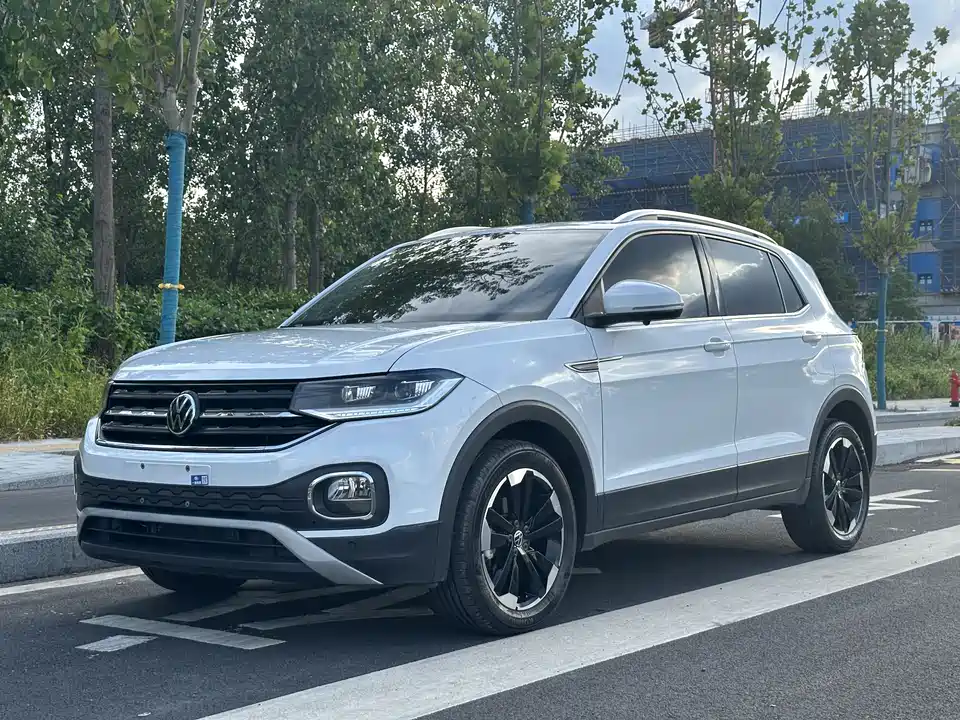 Volkswagen Exploring the shadow