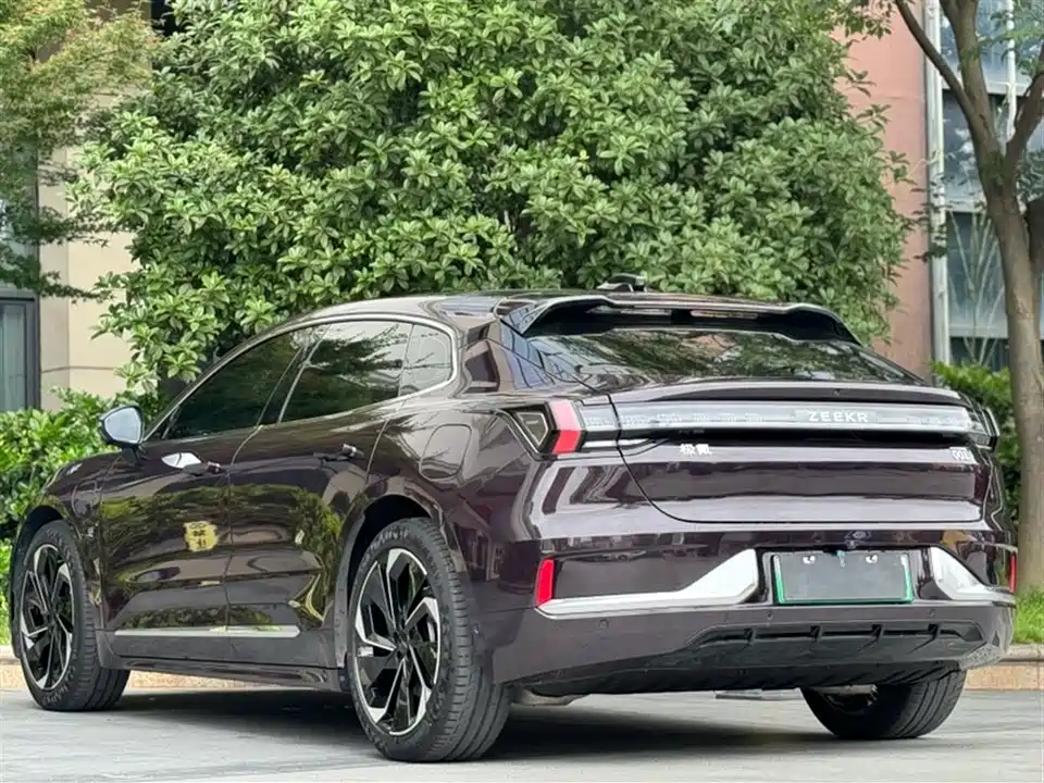 Zeekr 001