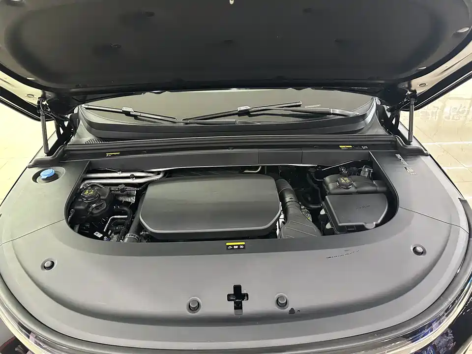 Li Auto Ideal L6