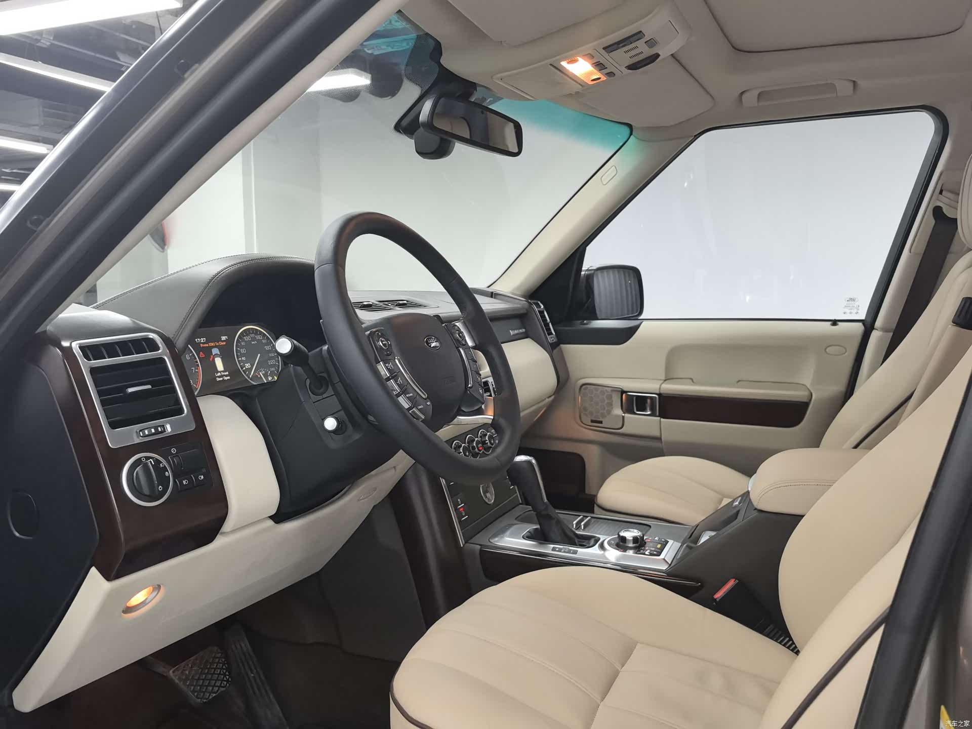 Land Rover Range Rover, 2011 4