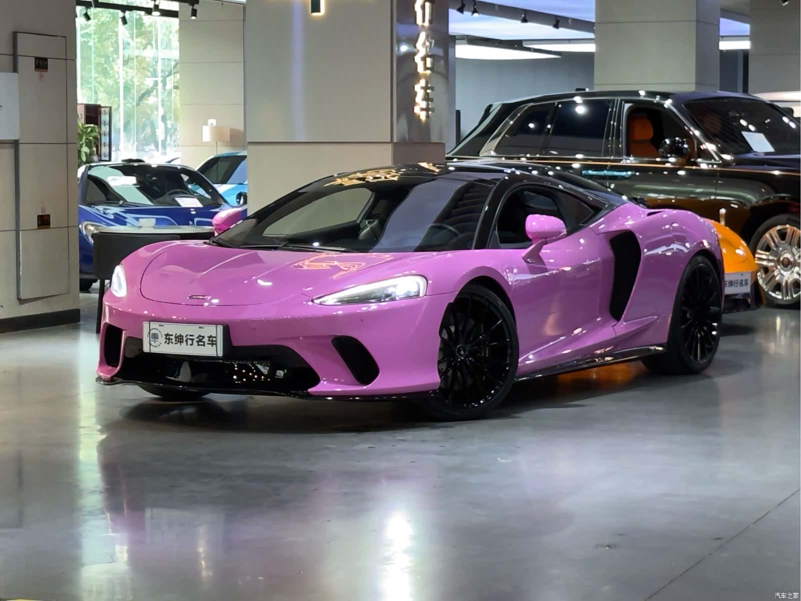 McLaren GT, 2022 4