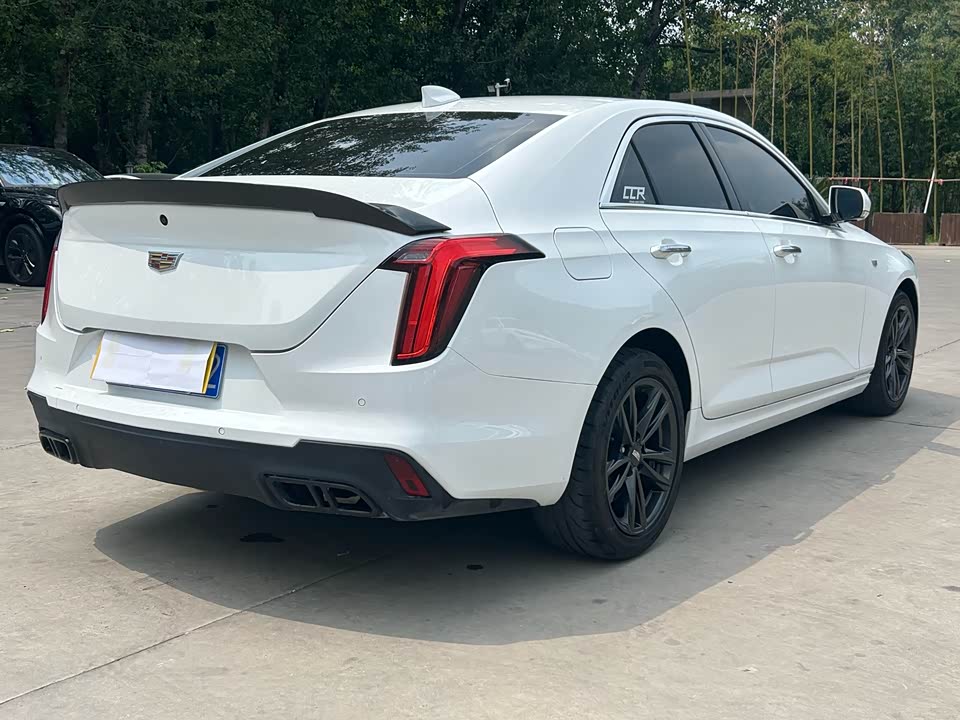 Cadillac CT4
