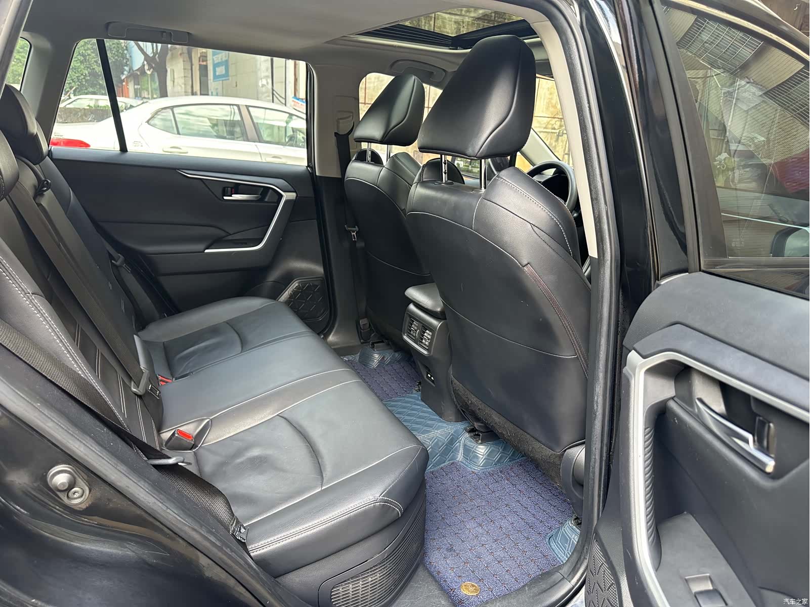 Toyota Wildlander, 2021 9