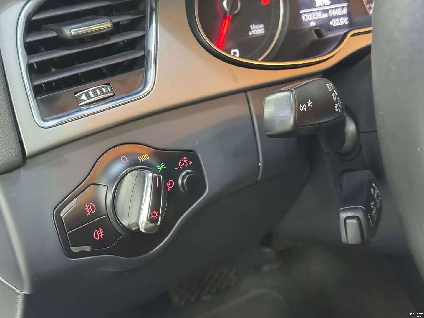 Audi A4L, 2014 19