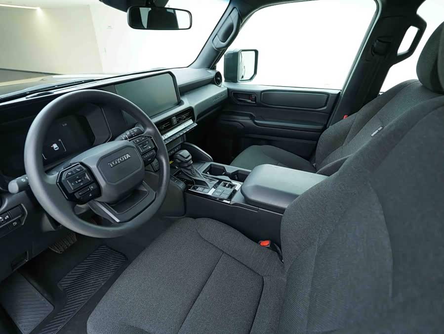 Toyota Prado 2025, фото 10
