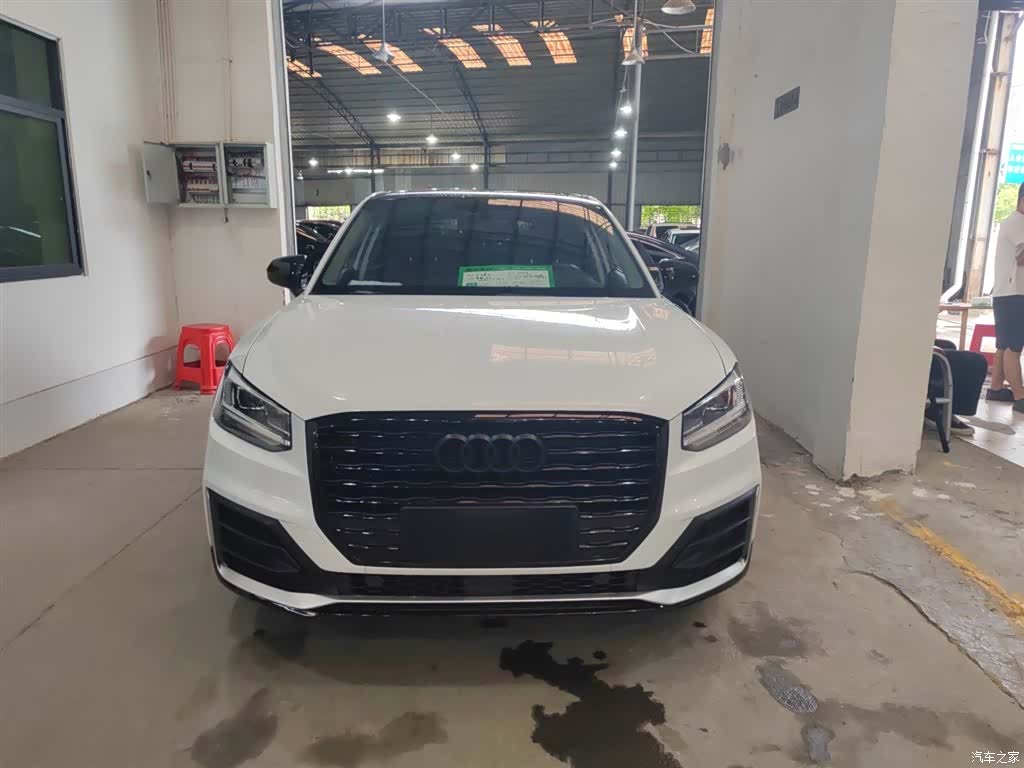 Audi Q2L, 2019 3