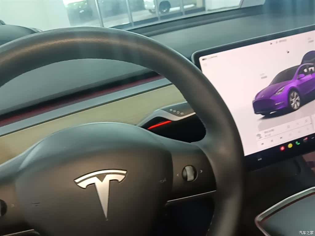 Tesla Model Y, 2023 14