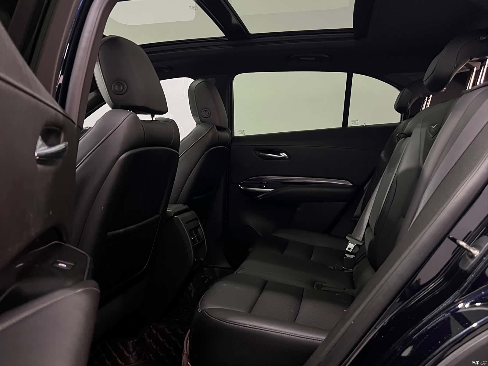 Cadillac XT4, 2020 6