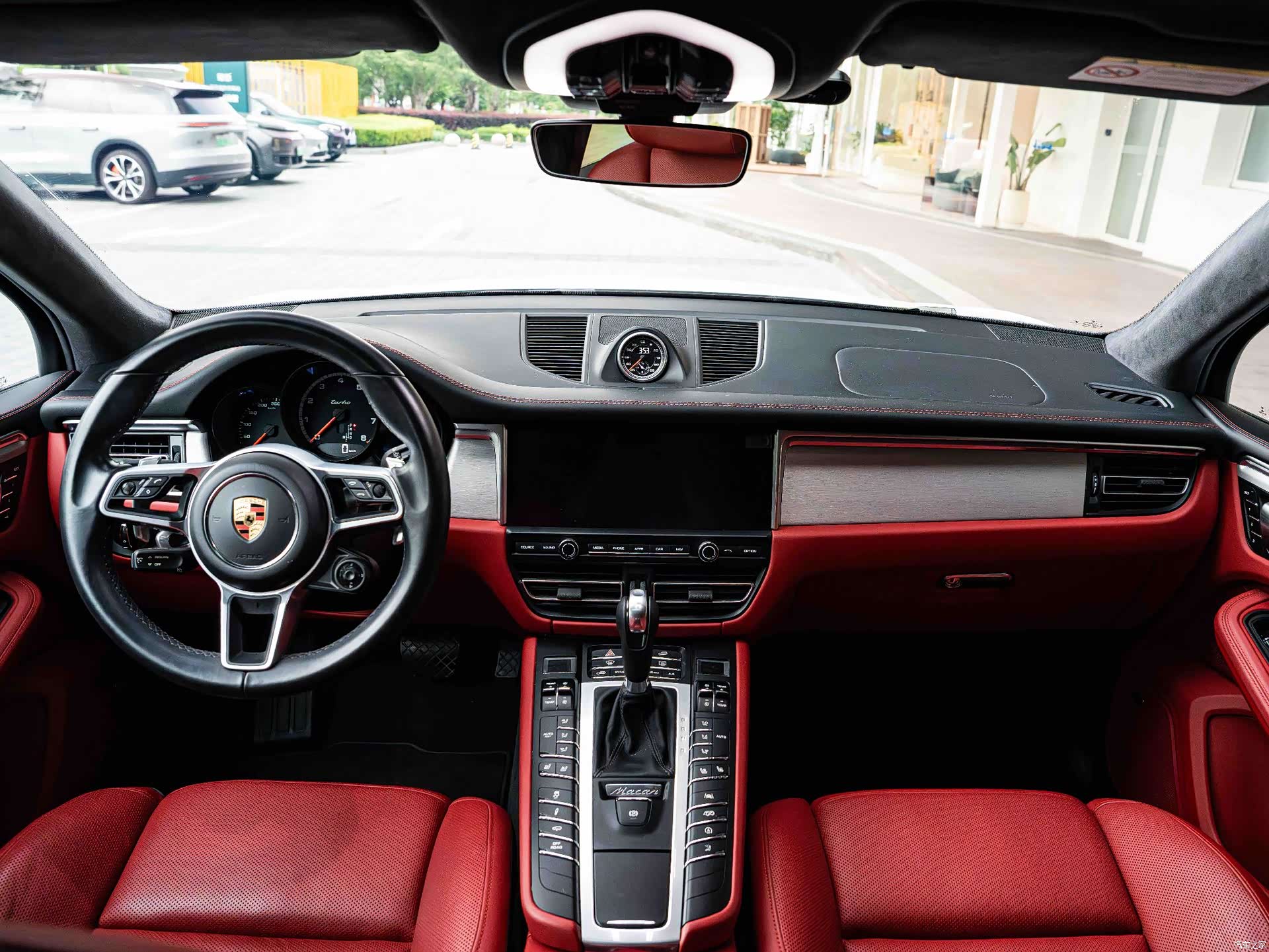 Porsche Macan, 2022 17
