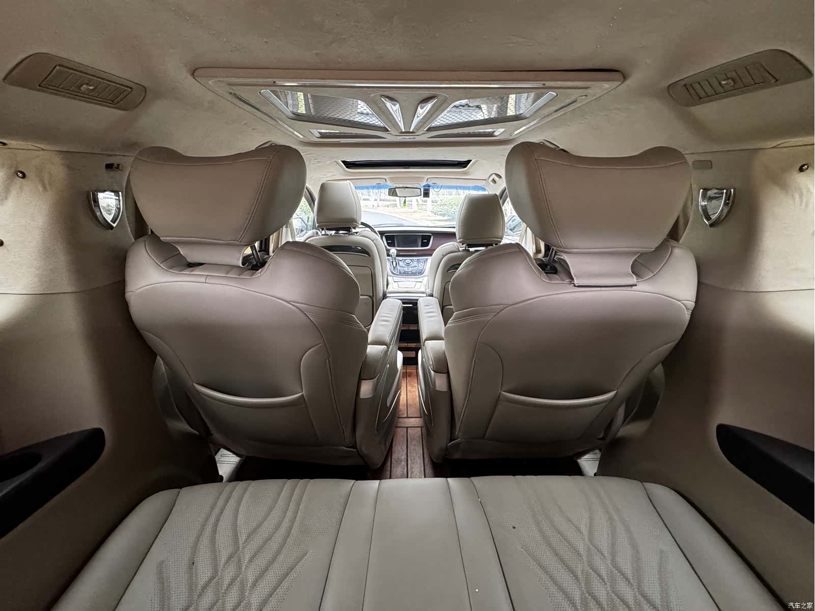 Buick GL8, 2018 11