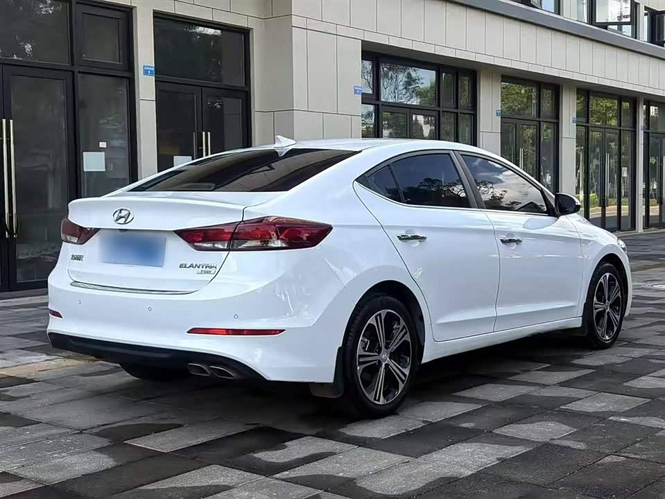 Hyundai Lead