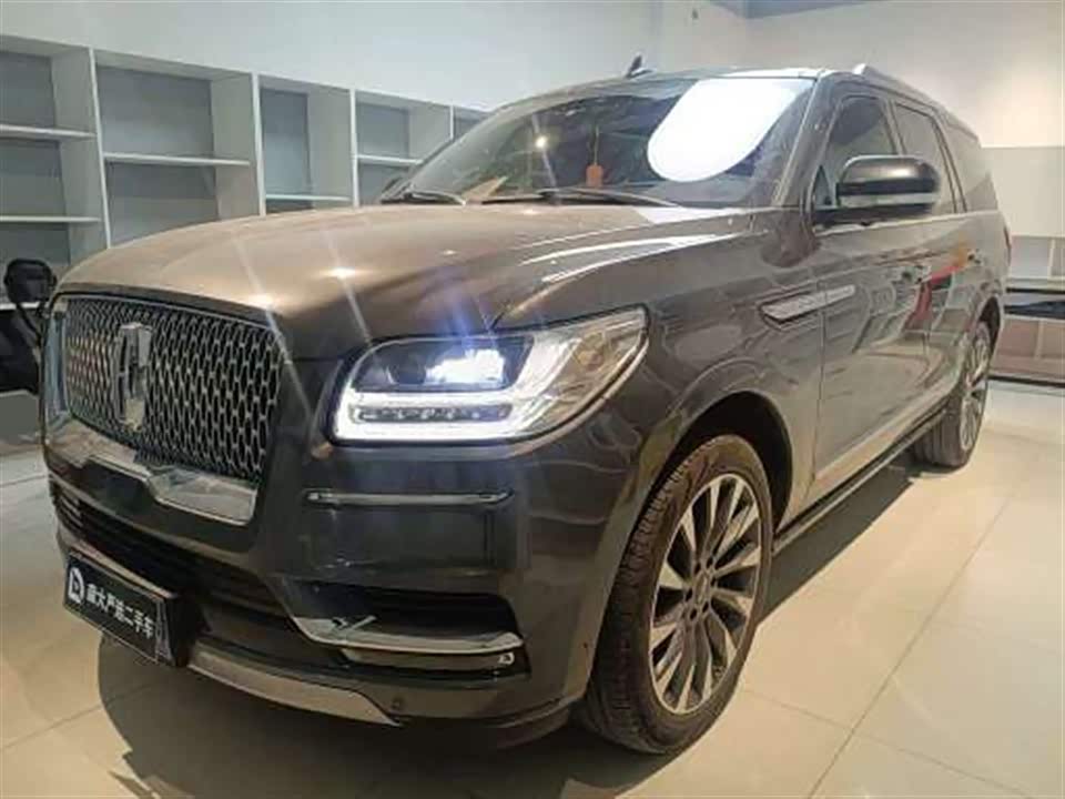Lincoln Navigator