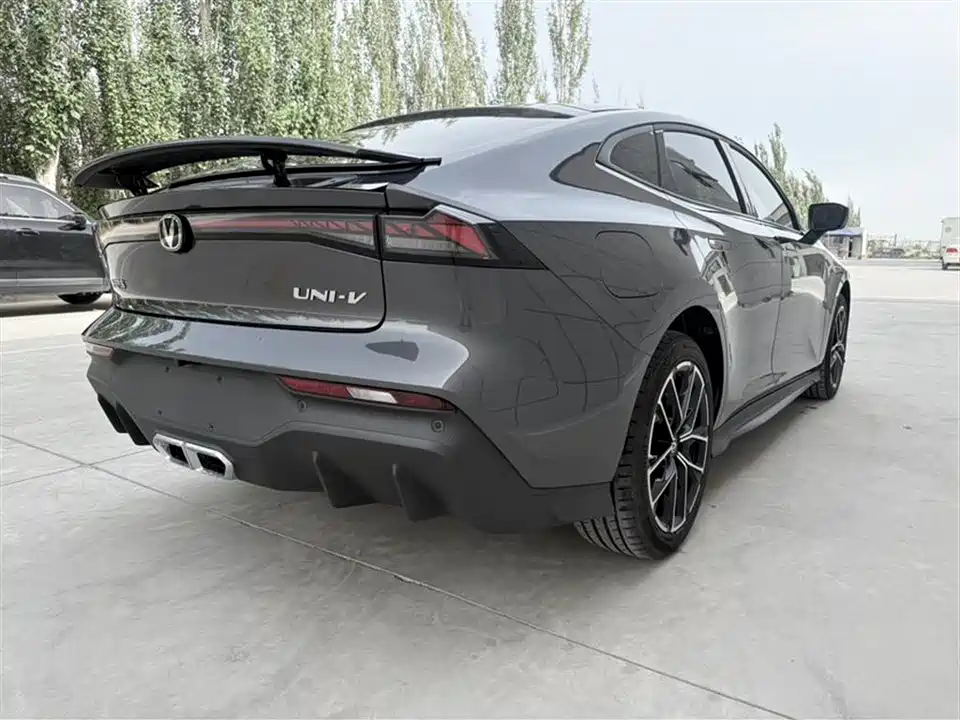 Changan UNI-V Smart iDD