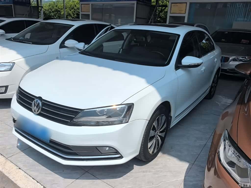 Volkswagen Sagitar