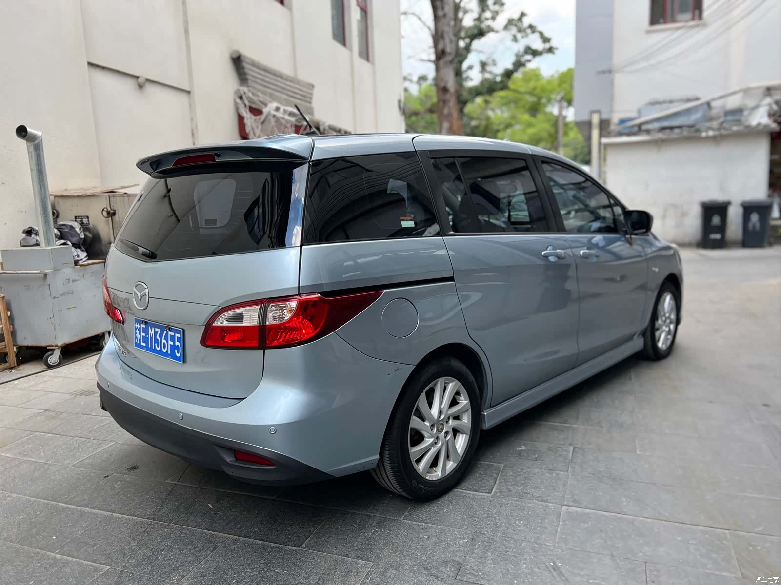 Mazda 5, 2011 4