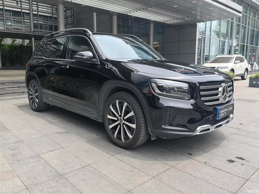 Mercedes-Benz GLB, 2025 3