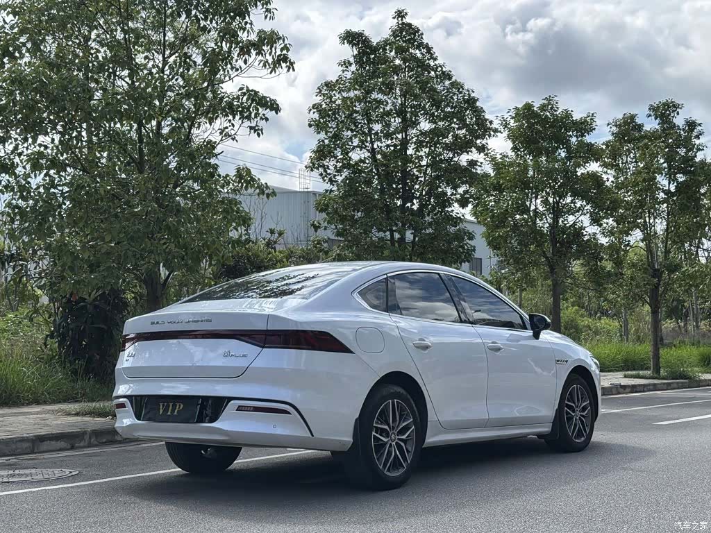 BYD Qin, 2023 8