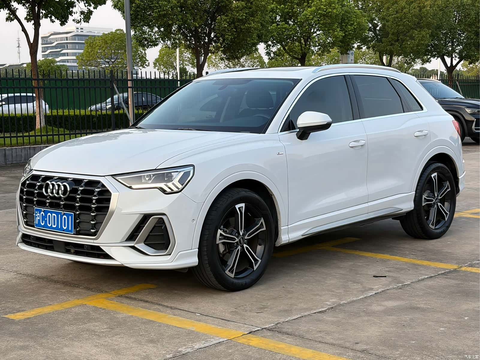 Audi Q3, 2022 2