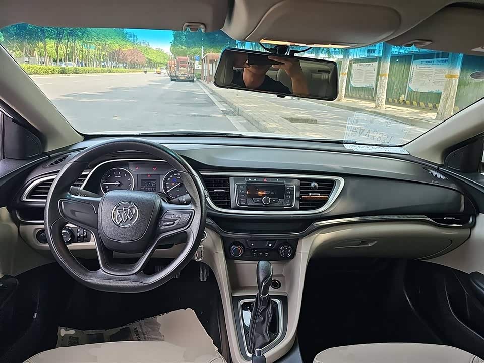 Buick Yinglang