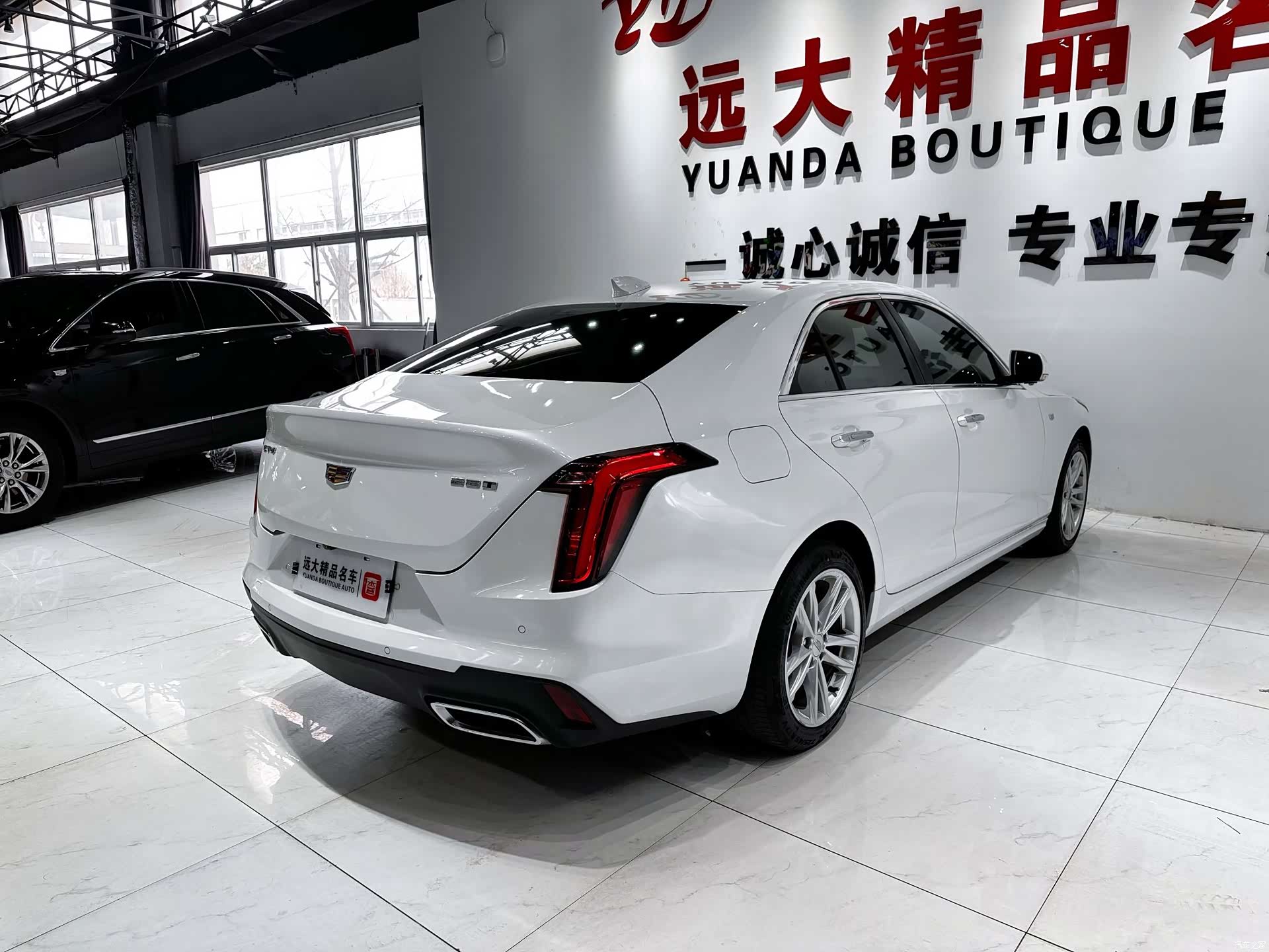 Cadillac CT4, 2023 17