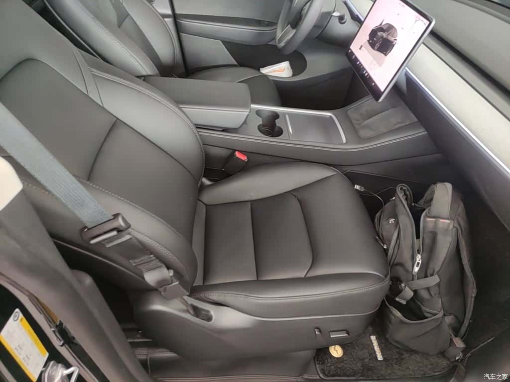 Tesla Model Y, 2024 20