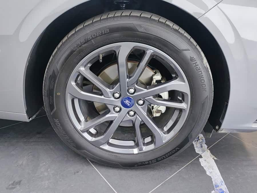 Ford Mondeo 2024, фото 6