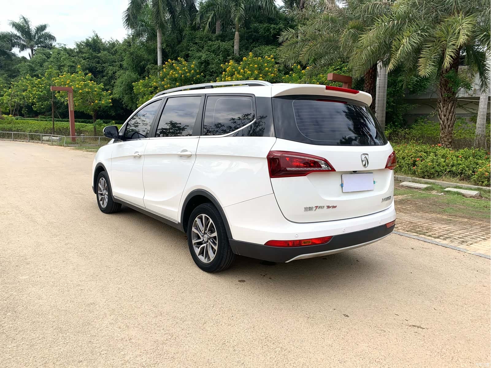 Wuling 730, 2019 4