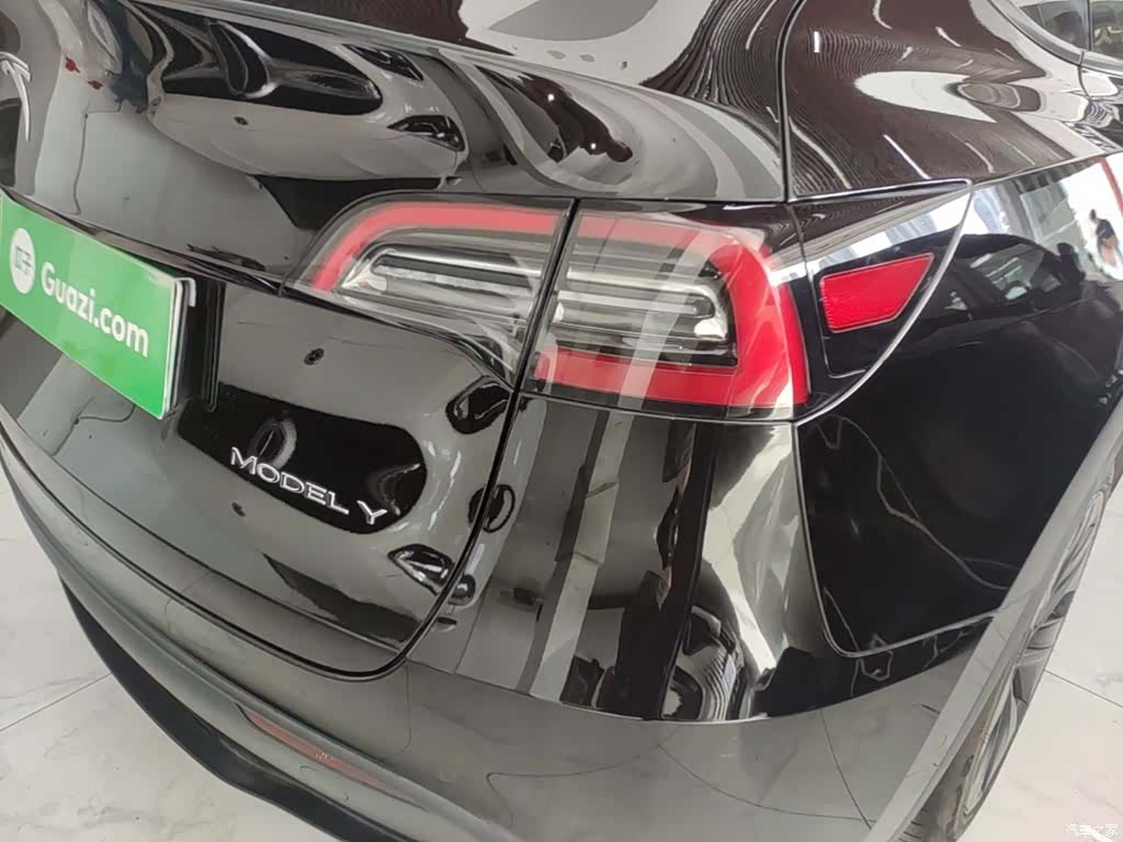 Tesla Model Y, 2024 24