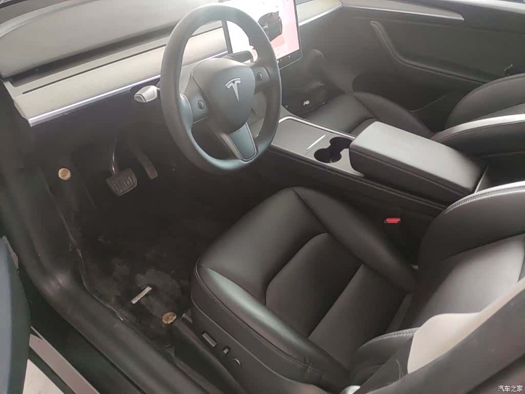 Tesla Model Y, 2024 11