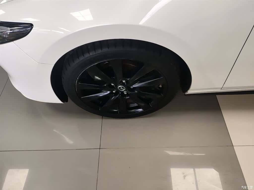 Mazda Mazda3, 2023 23