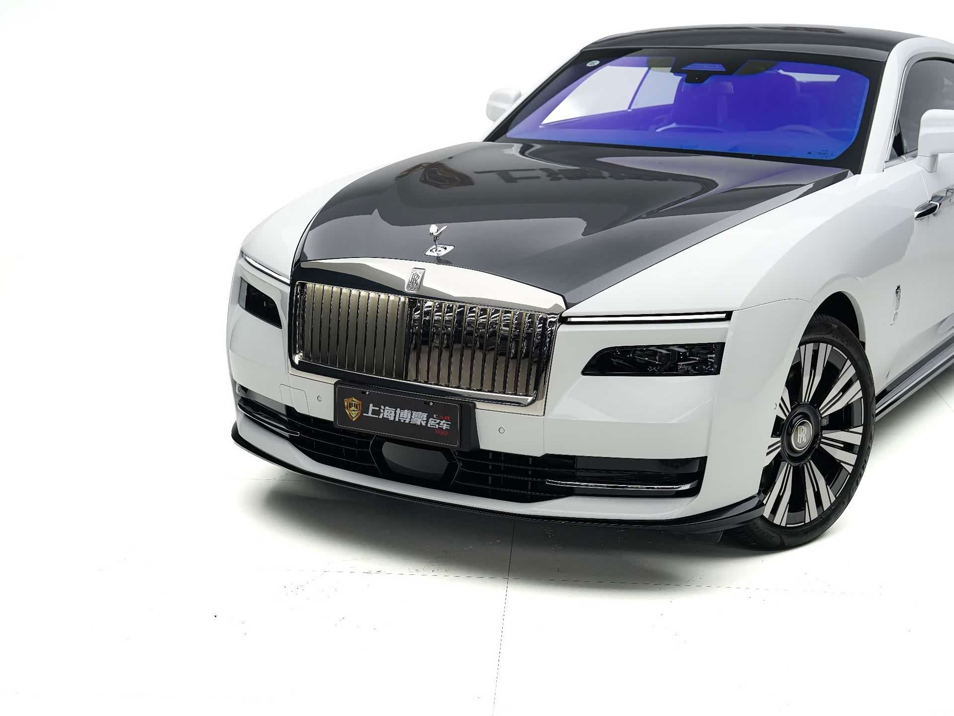 Rolls-Royce Spectre, 2026 все фото