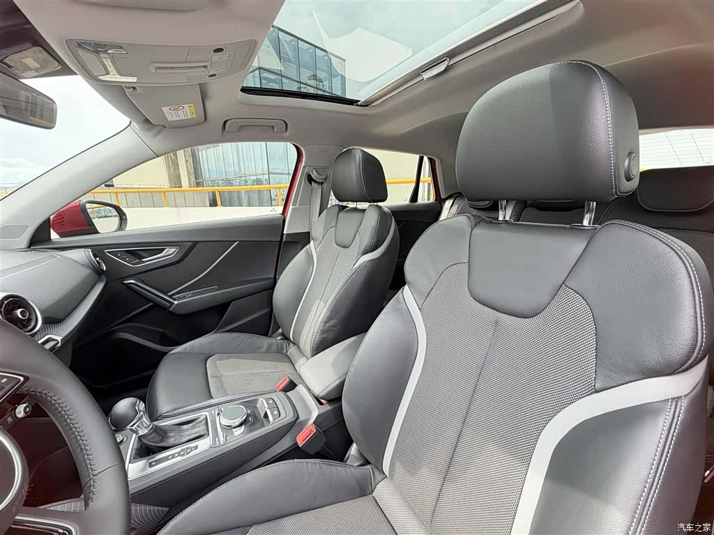 Audi e-tron, 2019 16