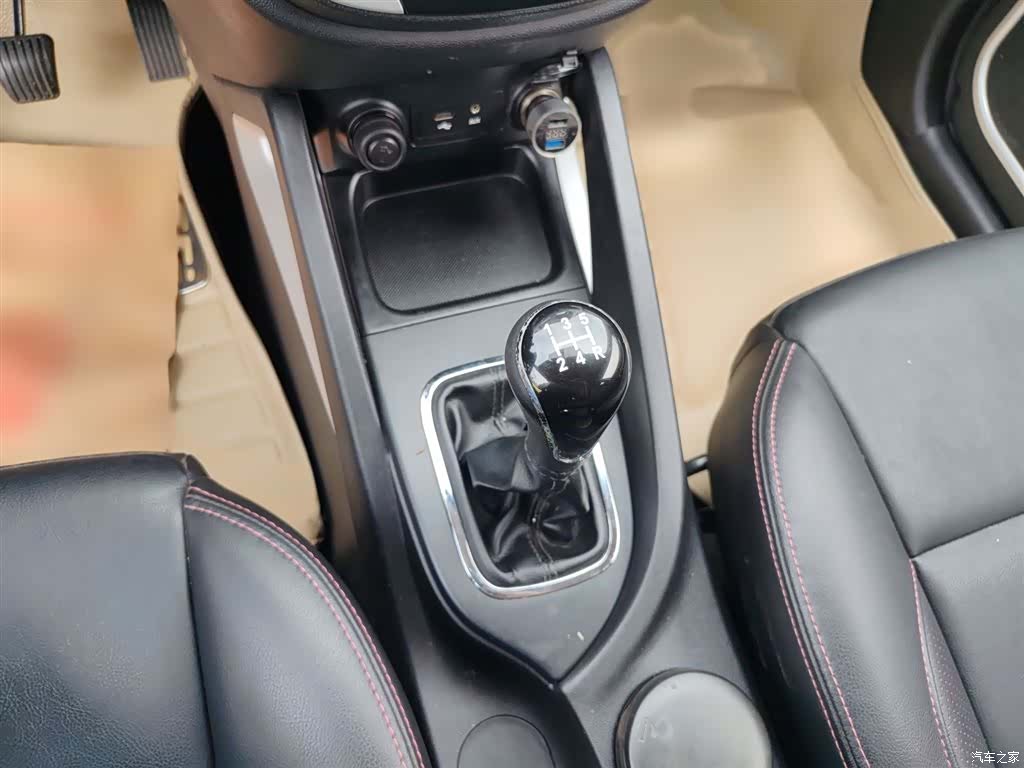 Changan CS35, 2015 13