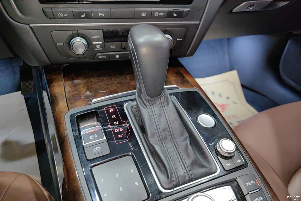 Audi A6L, 2018 16