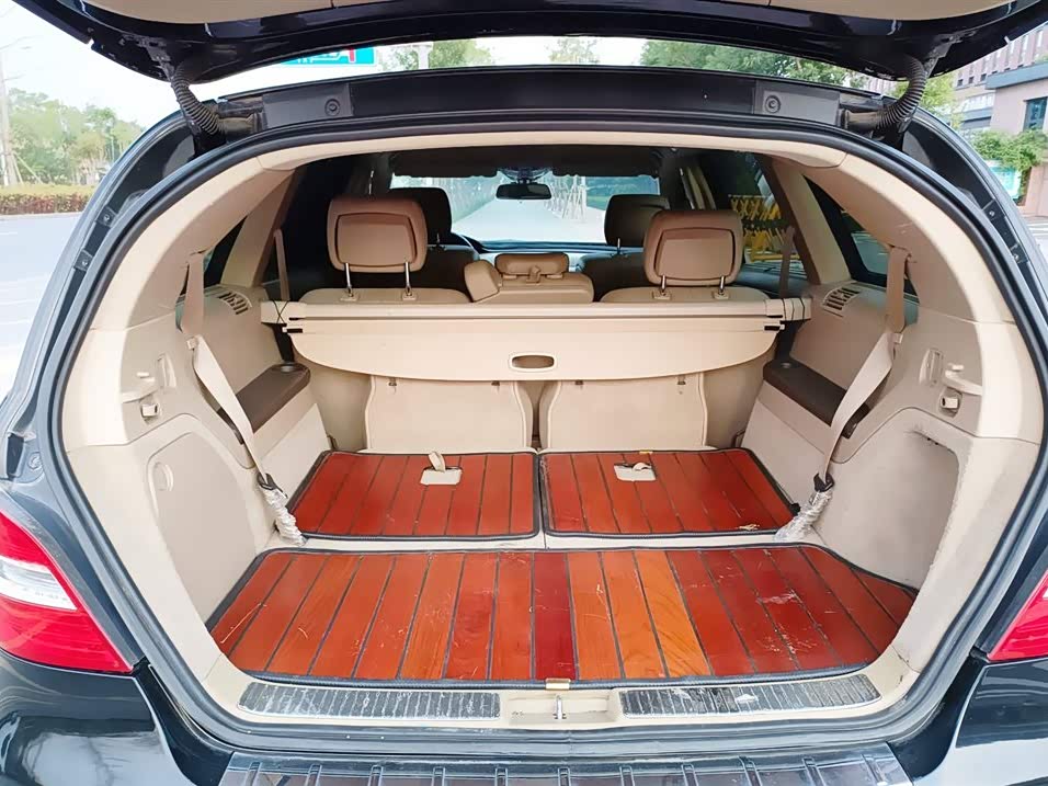 Mercedes-Benz R-class