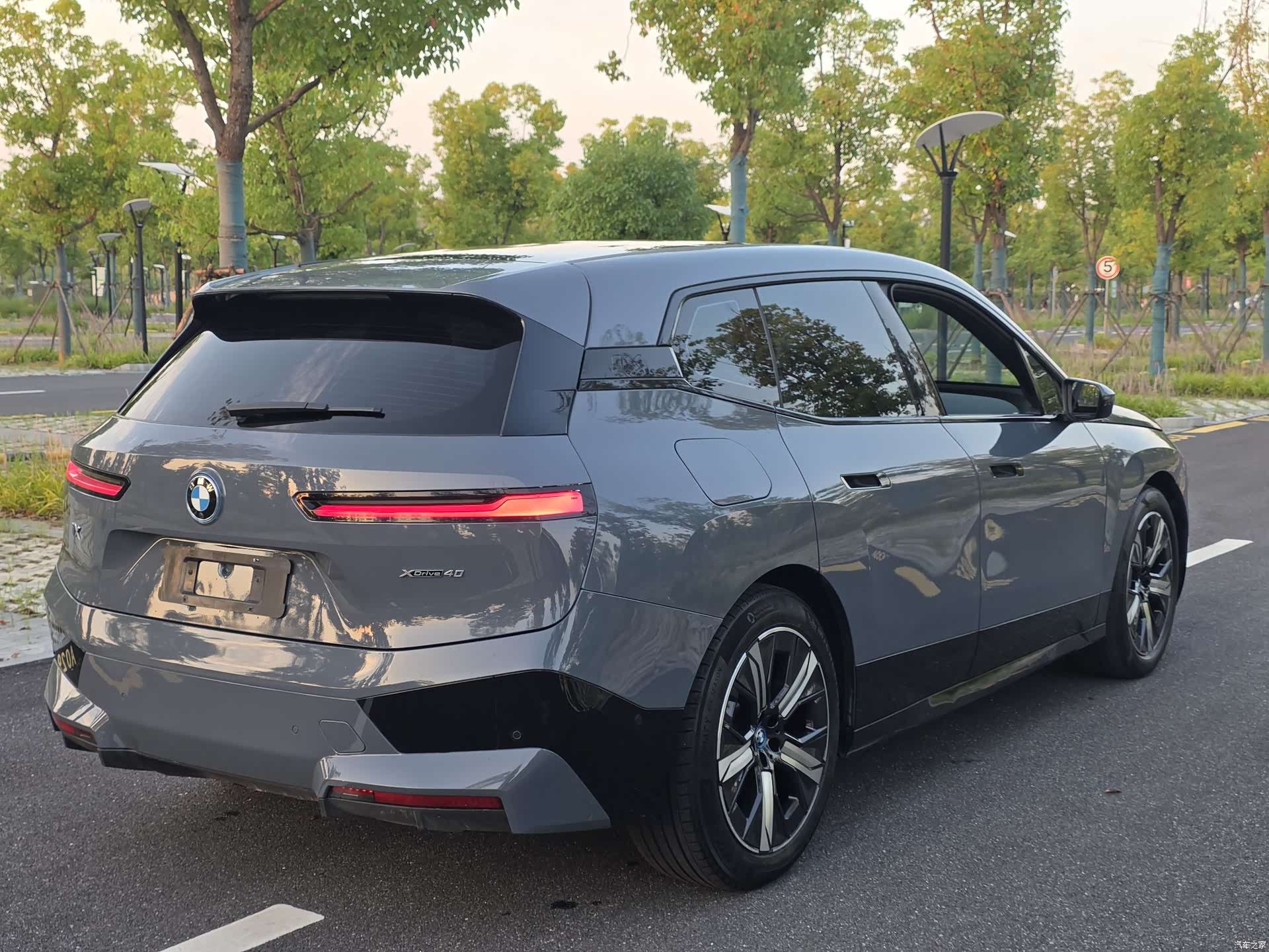 BMW iX, 2022 4
