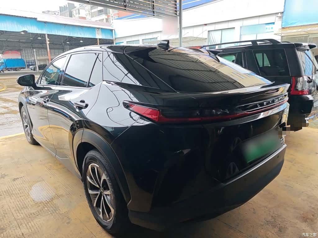 Lexus RZ, 2023 все фото