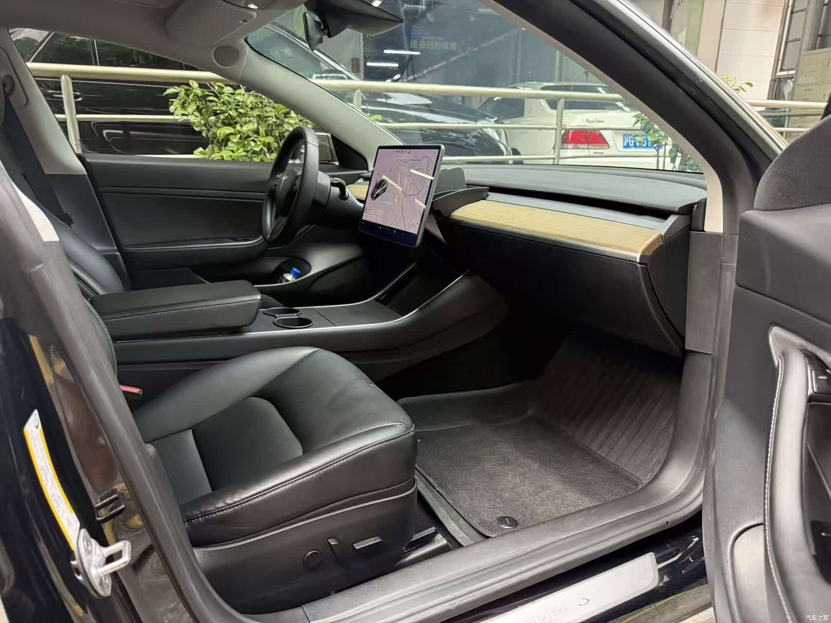 Tesla Model 3, 2020 8
