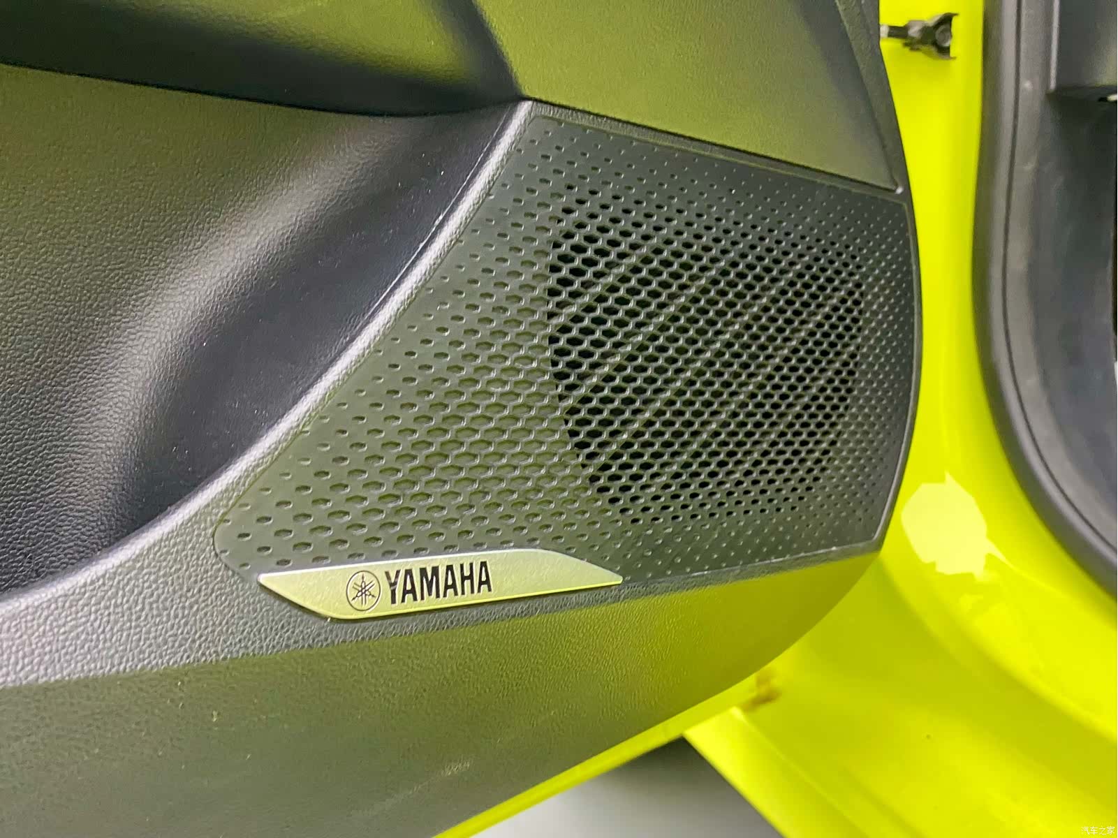 MG MG5, 2023 15