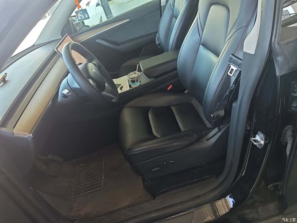 Tesla Model Y, 2021 15