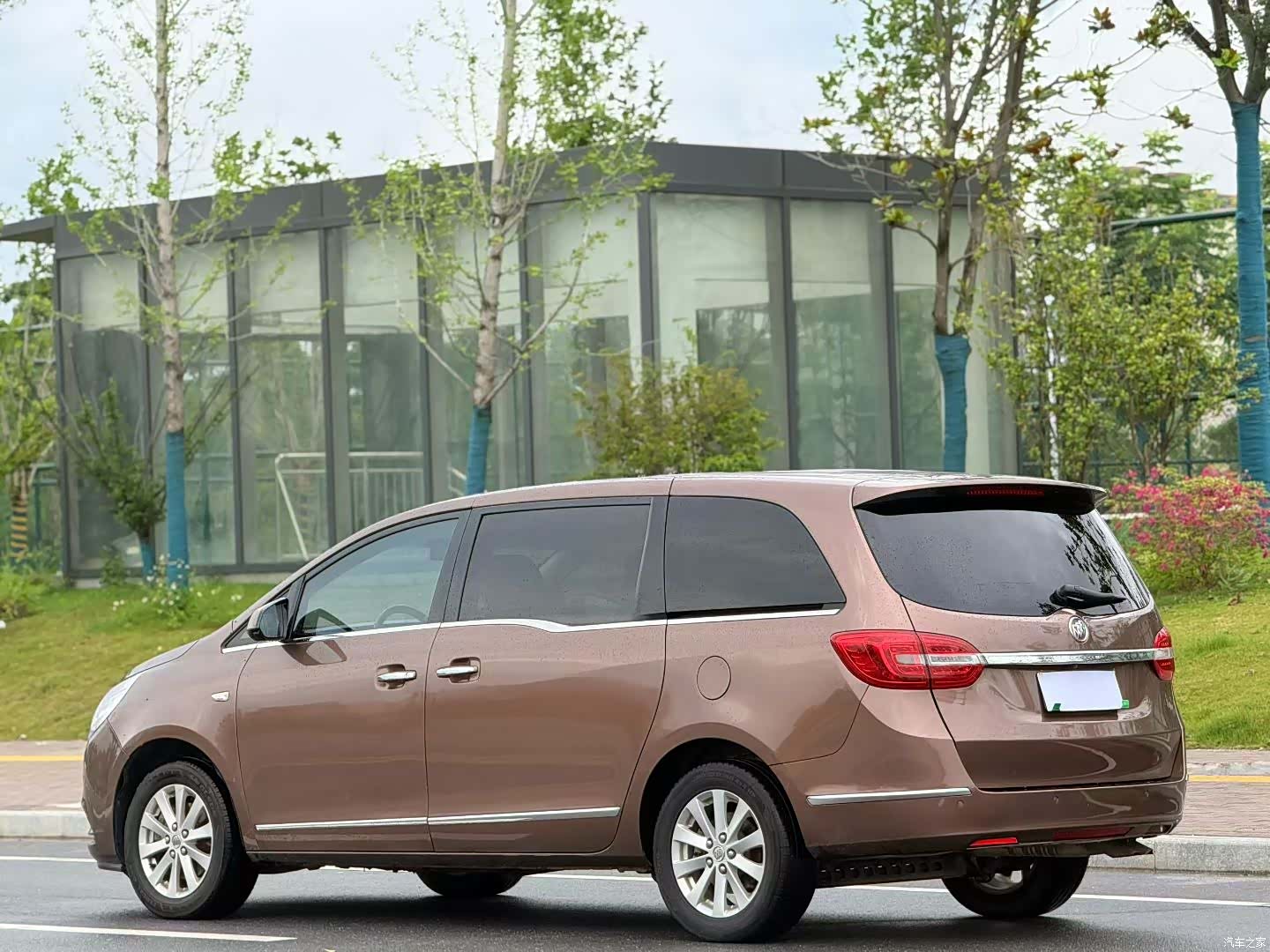 Buick GL8, 2019 9