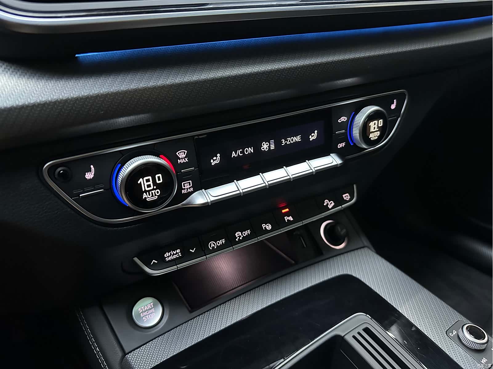 Audi Q5L, 2022 10