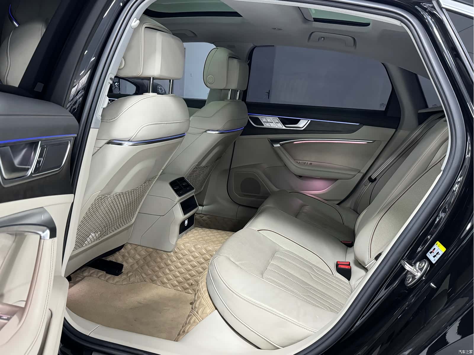 Audi A6L, 2022 6