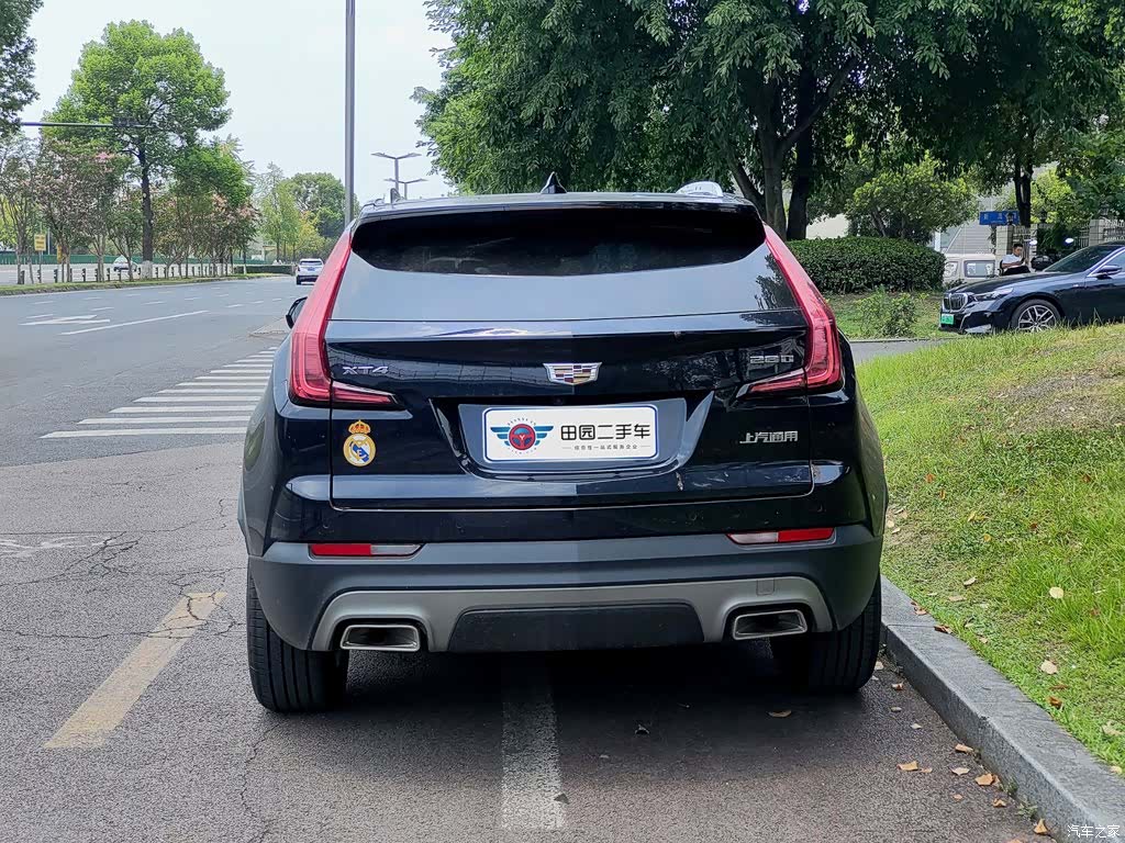 Cadillac XT4, 2021 все фото
