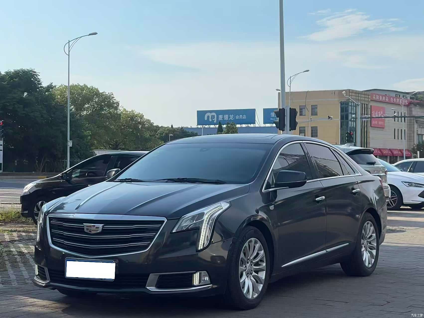 Cadillac XTS, 2018 1