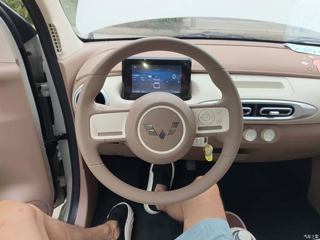 Wuling MINIEV, 2025 11