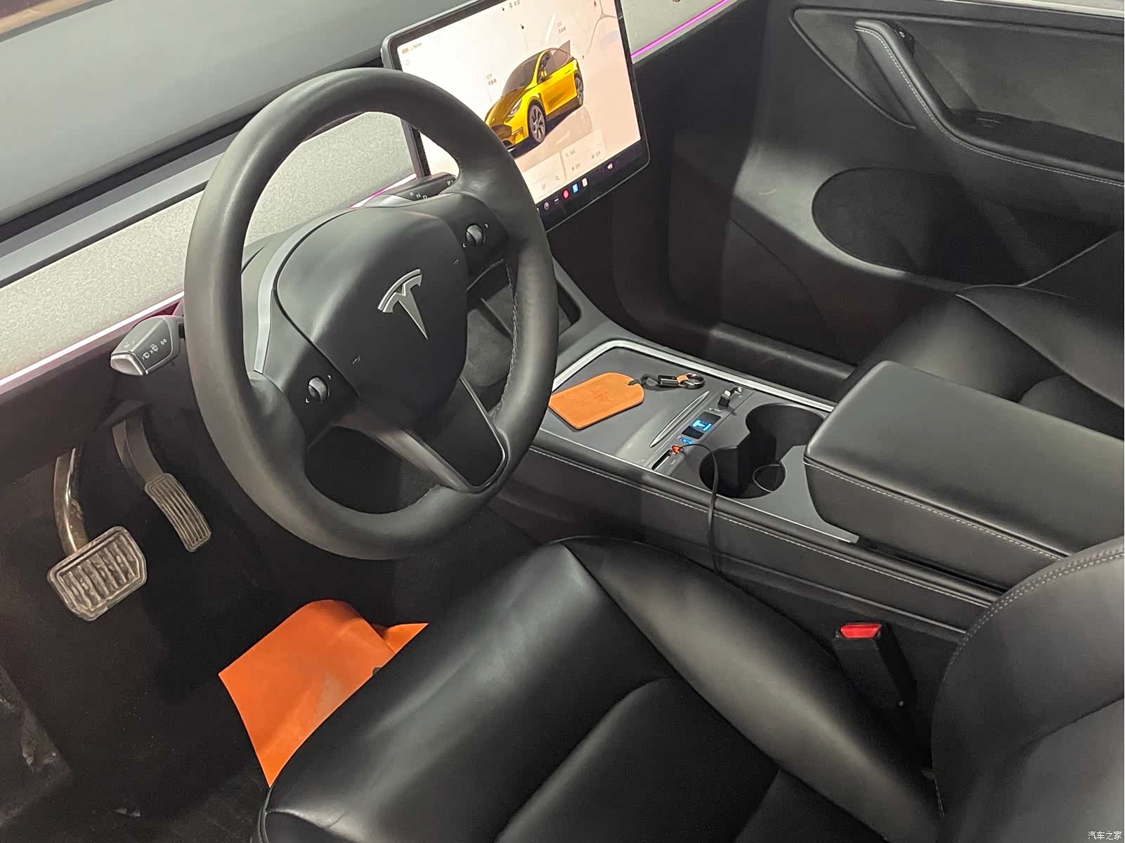 Tesla Model Y, 2024 7